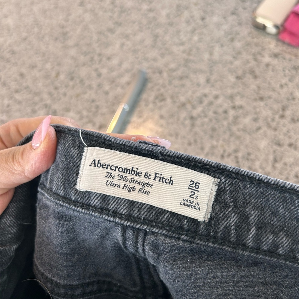 Abercrombie 90s straight jeans SHORT length - Picture 3 of 3